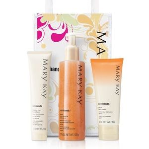 Mary Kay Peach 🍑 Satin Hands Set